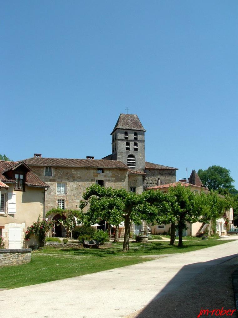 Saint Jean de Côle , un village de rêve et de méditation  