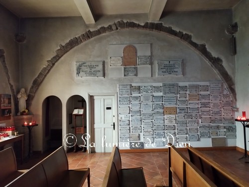 Roquebrune-sur-Argens, la chapelle Notre-Dame de Pitié