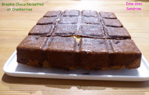 Un Brookie Choco Noisettes et Cranberries