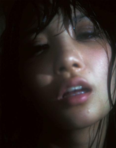 Photobooks : ( Rara Anzai : Nude Photobook 「Hello,Goodbye」 )