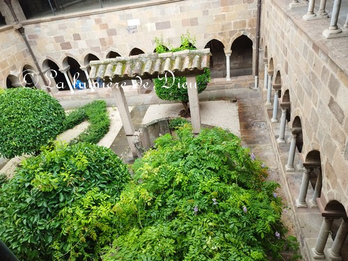 Fréjus, le cloître de la cathédrale saint Léonce