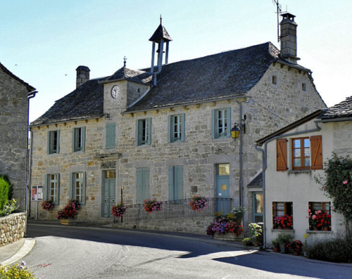 Aveyron - Saint-Symphorien-de-Thénières