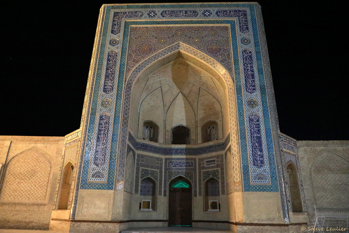 Le complexe Po-i-Kalon : la mosquée Kalon, Boukhara