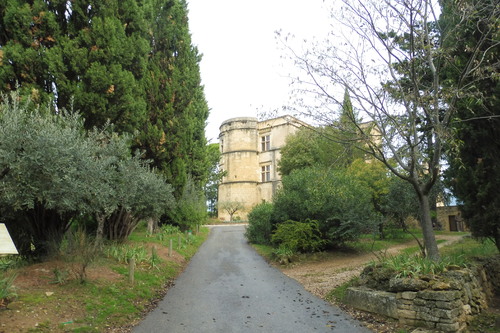 Le  château   de   Lourmarin.