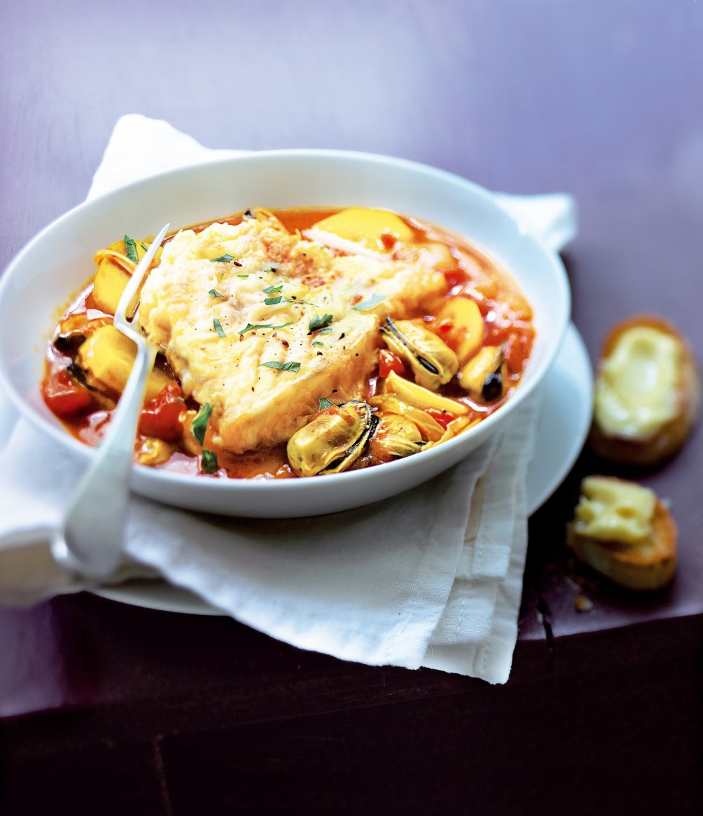 Bouillabaisse de morue aux moules et aïoli