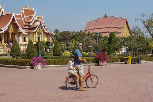Laos, Vientiane....Sabaidee