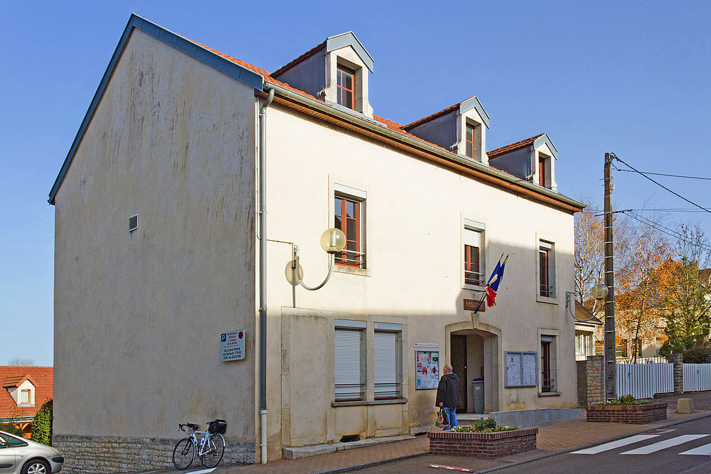 Marcilly-sur-Tille FR21 mairie IMF6572.jpg