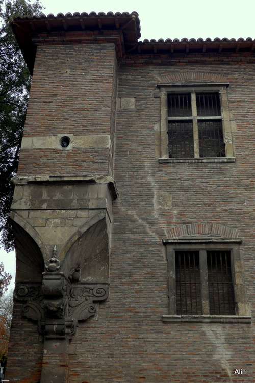 Toulouse : porte du jardin des plantes (n1)