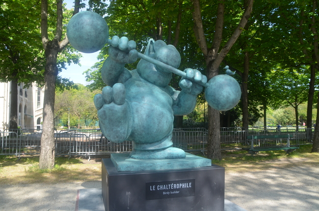 L'exposition "Le Chat déambule" aux Champs-Elysées avec Louis