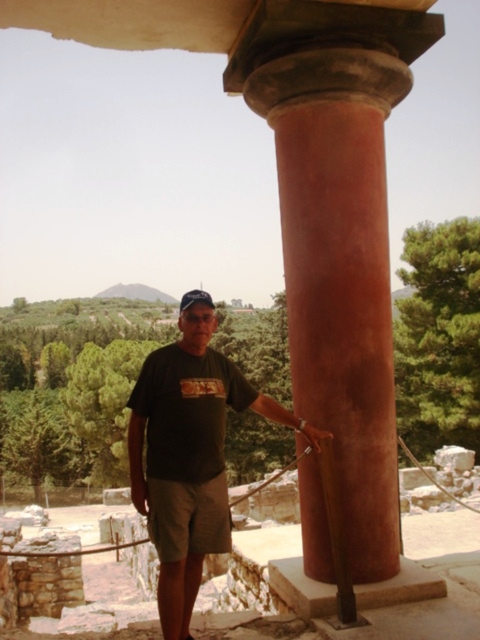 VISITE D'UN SITE ARCHEOLOGIQUE A  CNOSSOS  EN  GRECE  EN  JUIN  2014