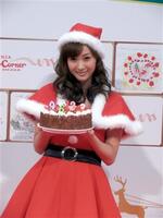 Miki Fujimoto Yume no Christmas Cake Contest Tokyo 2012