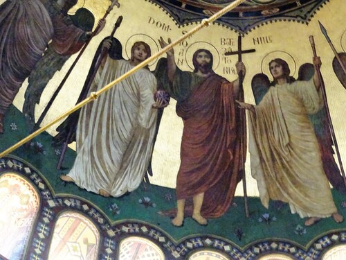 Autour de l'église orthodoxe de Sibiu en Roumanie (photos)