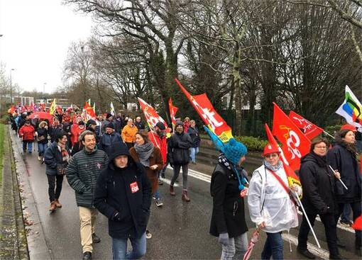 Quimper. Entre le Medef et la galerie Géant, 600 manifestants contre la réforme des retraite (OF.fr-16/01/20-12h38)