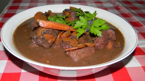 Bœuf bourguignon moelleux et tendre à souhait (facile)