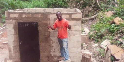 Ibrahima Tounkara a construit seul un micro-barrage pour électrifier son village...