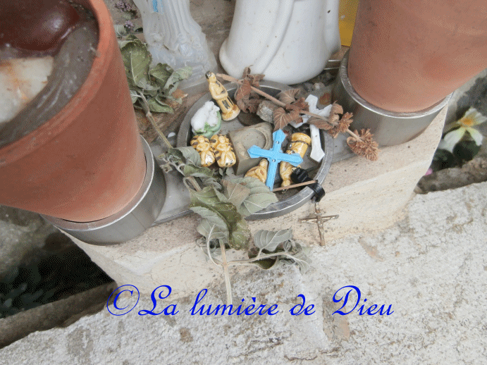 Pignans : Fontaine Sainte (Notre-Dame des Anges)