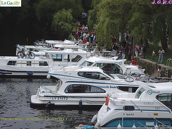 fete-des-fleurs--19-06-2011-LA--GACILLY-040.jpg