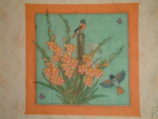 foulard en peinture sur soie motifs oiseaux et glaieuls