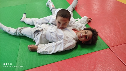 Classe judo pour les Ce1 avec le PPO