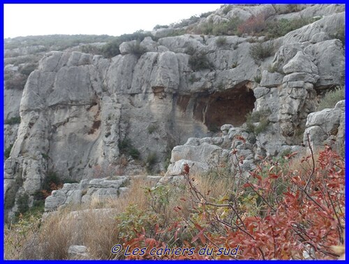 Massif de Garlaban, la Baume Sourne