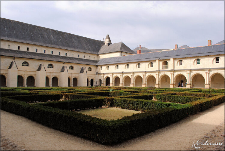 Photos du Cloître de l'Abbaye de Fontevraud