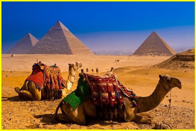 ⊱♥⊱╮ღ꧁  Les Pyramides ꧂ღ ⊱♥≺  