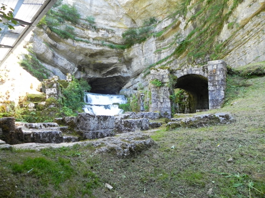 La source de La Loue dans le Doubs