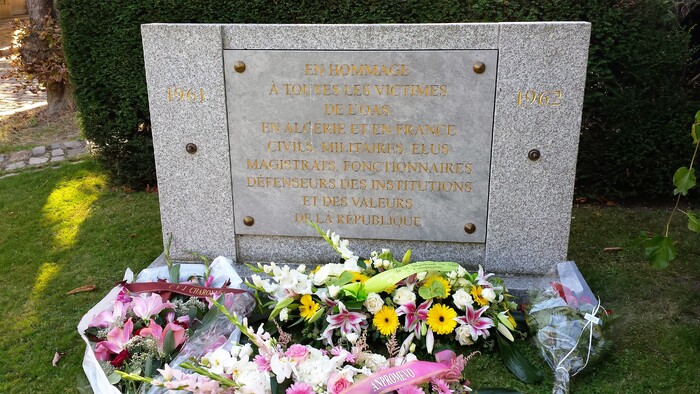 6 octobre 2016 - Cimetière du Père Lachaise  5e anniversaire de l'inauguration   de la stèle de la Ville de Paris   aux victimes de l'OAS