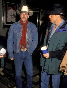 1994 -The Cowboy Way (Deux cowboys à New York)