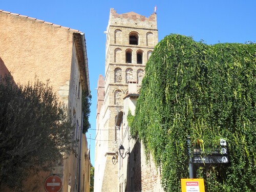 Elne, la cathédrale et le cloître (Pyrénées-Orientales)