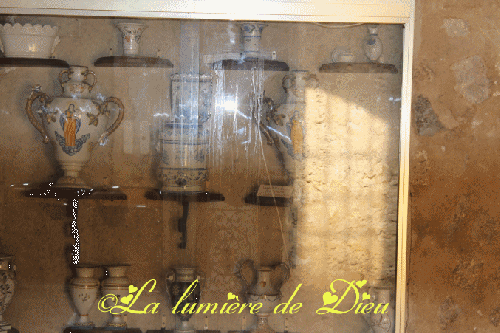 Moustiers Sainte Marie : L'église Notre-Dame de l'Assomption