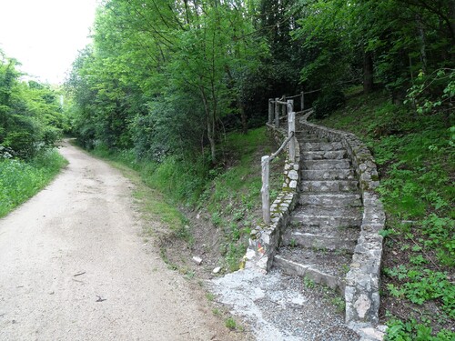 * SAINT-LAURENT-DE-CERDANS le Mont Capell