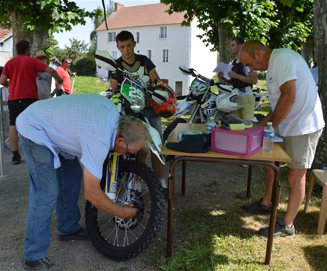 Blog de sylviebernard-art-bouteville : sylviebernard-art-bouteville, CHAMPIONNAT DE FRANCE ENDURO VILLEBRET 2014