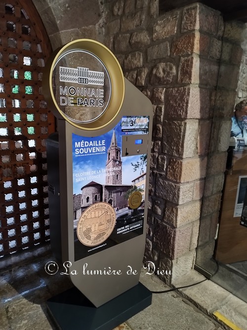 Fréjus, le cloître de la cathédrale saint Léonce