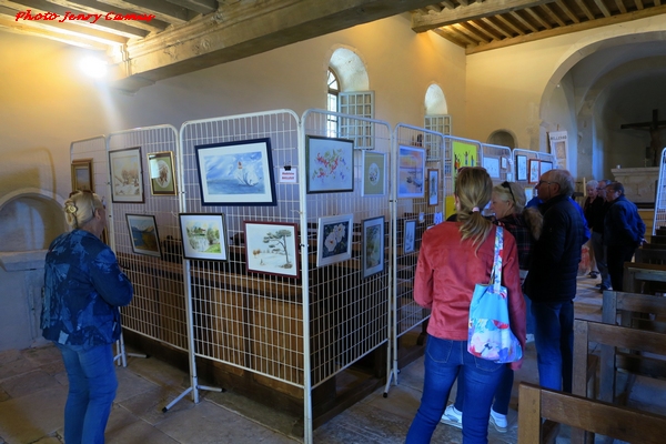 Bellenod sur Seine a  accueilli dans son église, une exposition de peintures des Amis du Châtillonnais