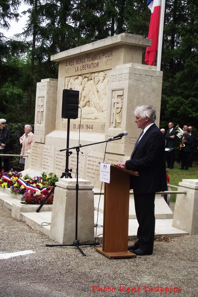La cérémonie 2012 au Monument de la Forêt à Châtillon sur Seine