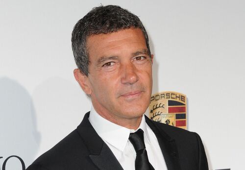 Coronavirus: Antonio Banderas apprend avoir contracté le virus, le jour de ses 60 ans