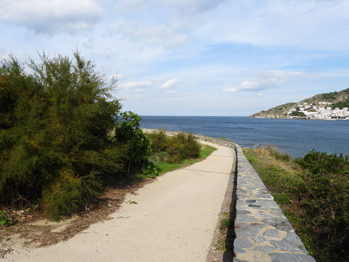 Chemin de ronde de El port de la Selva via Llança