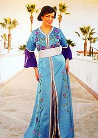 Takchita avec manches originales et de la broderie motifs fleurs TAK-S828 Takchita originale haute couture broderie fleurs avec kaftan simple cintré TAK-S828