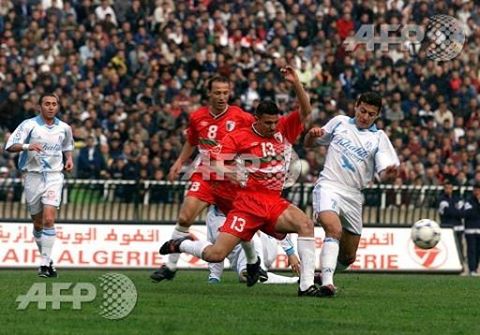 Jeudi 28.2.2002 EN-Olympique Marseille 2-3