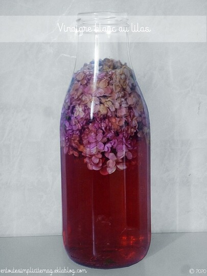 Le vinaigre blanc parfumé au lilas [DIY]