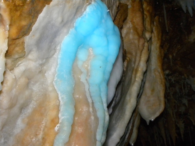 La grotte des Ecossaises