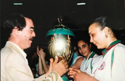  2001-2002 MCA Vainqueur de la Coupe d'Algérie Dames 
