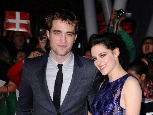 Robert Pattinson avoue être toujours en contact avec Kristen Stewart