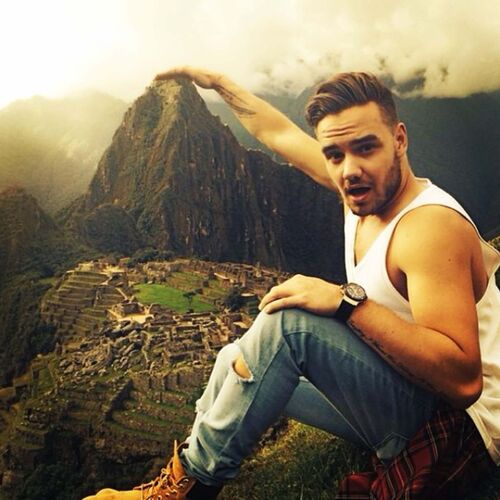 One Direction : Liam Payne "profite au maximum de son célibat"