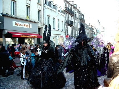 Carnaval de Limoges 2013, le défilé des maques de Venise, un petit air vénitiens.