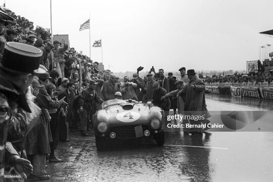 Maurice Trintignant le Mans 54