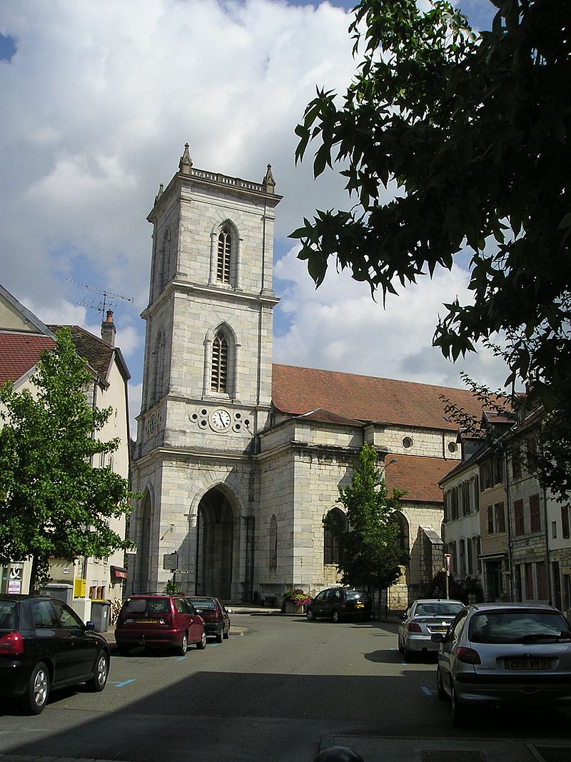 Photographie montrant l'extérieur de l'église Saint-Martin.