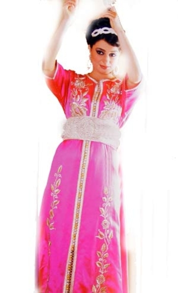 Caftan rose brodé KAF S507