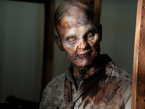 The Walking Dead : pourquoi Robert Kirkman ne veut pas utiliser le mot “zombie” dans la série